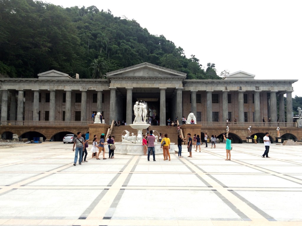 【地図にない】セブの全てを見晴らせる展望台的名所【TEMPLE OF LEAH】